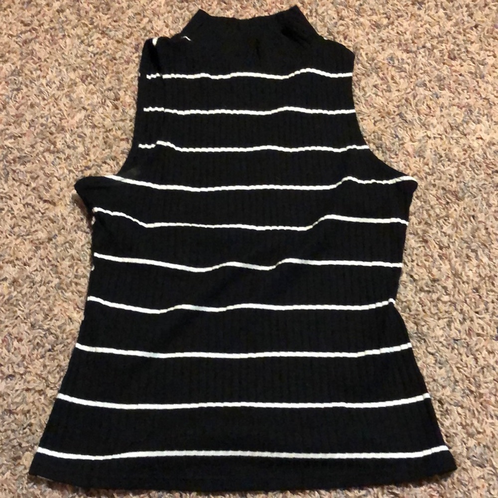 Arizona Jeans size M long neck tank top